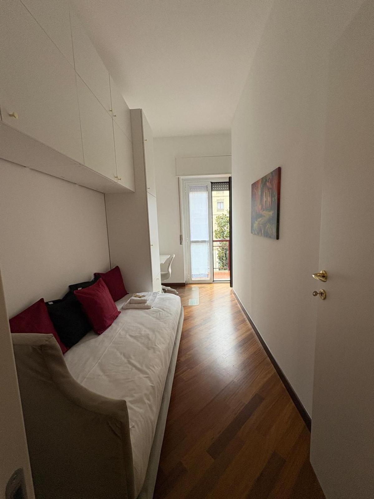 Bocconi - Porta Romana 4 Da Letto Con 2 Bagni Privati Appartement Milan